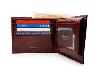 Old Leather Euro Credit Wallet w/ ID Passcase